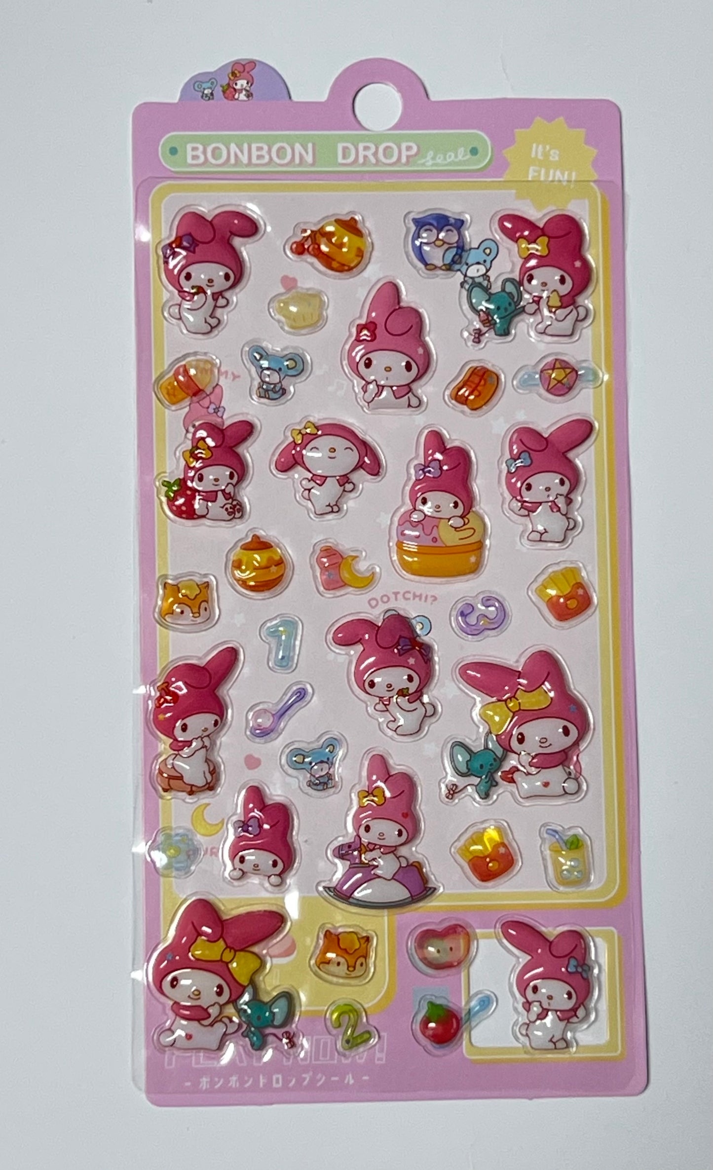 簡単DIYのスマホケース用3Dエンボスステッカー - ケースにポップ感と質感を加える