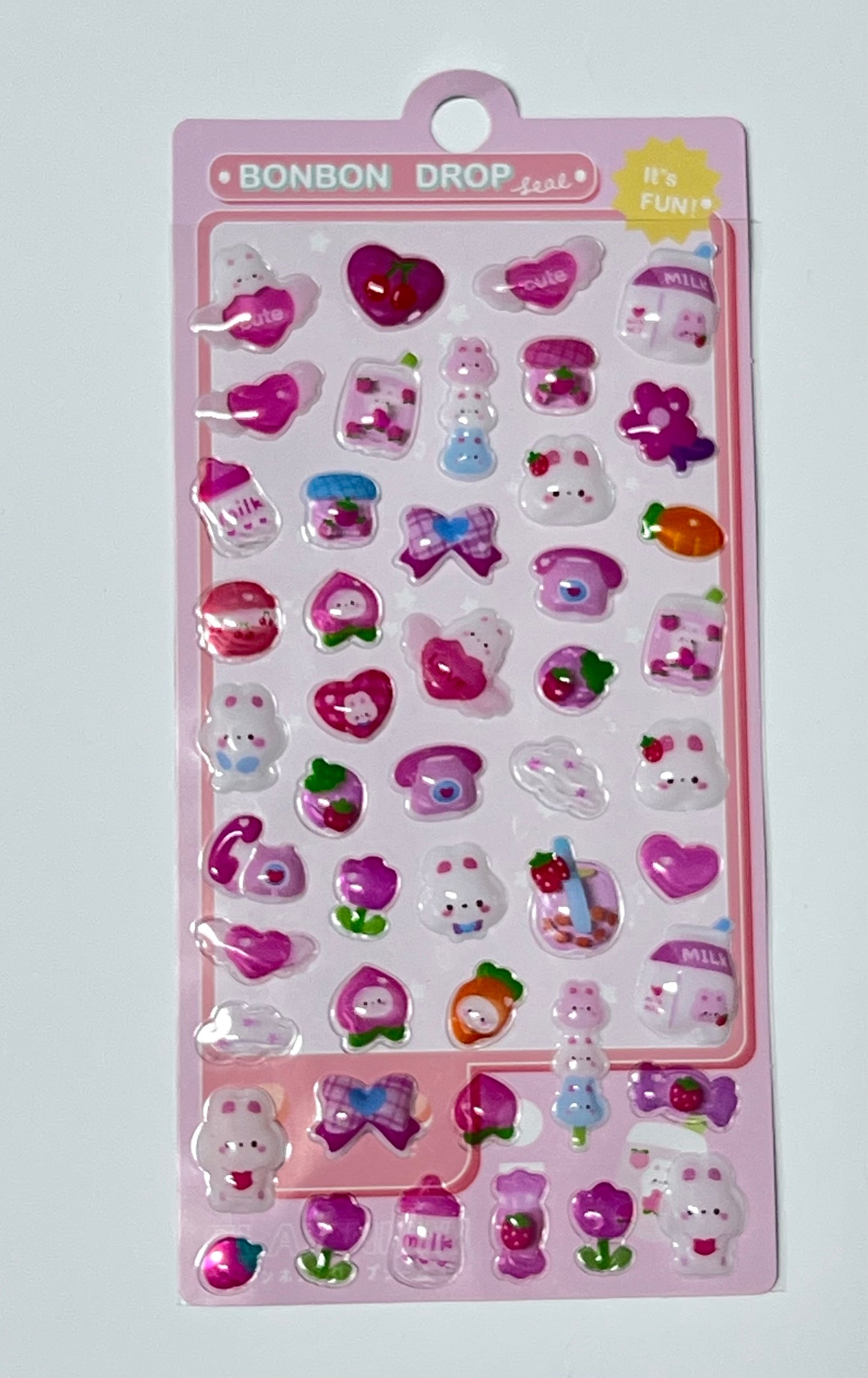 簡単DIYのスマホケース用3Dエンボスステッカー - ケースにポップ感と質感を加える