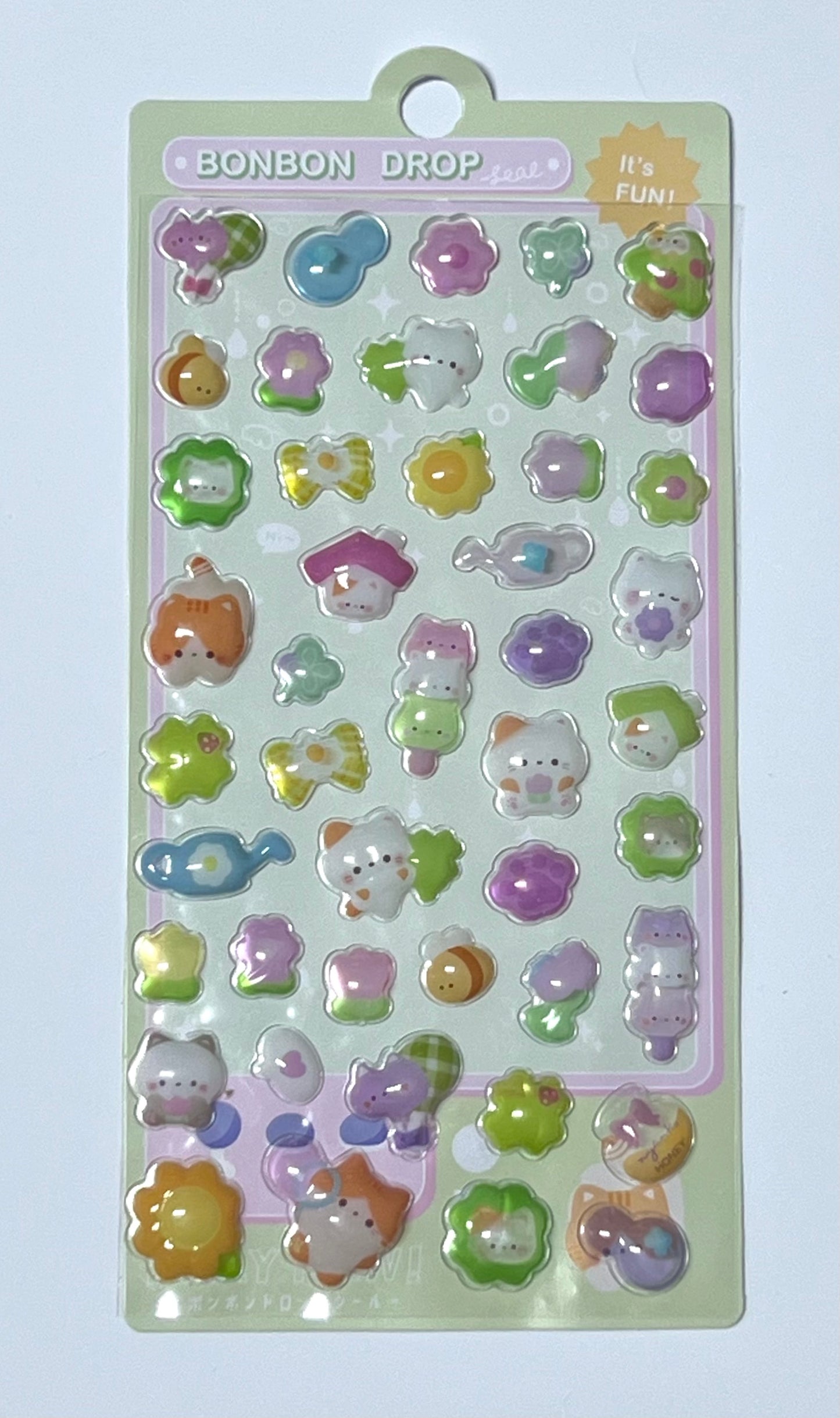 簡単DIYのスマホケース用3Dエンボスステッカー - ケースにポップ感と質感を加える